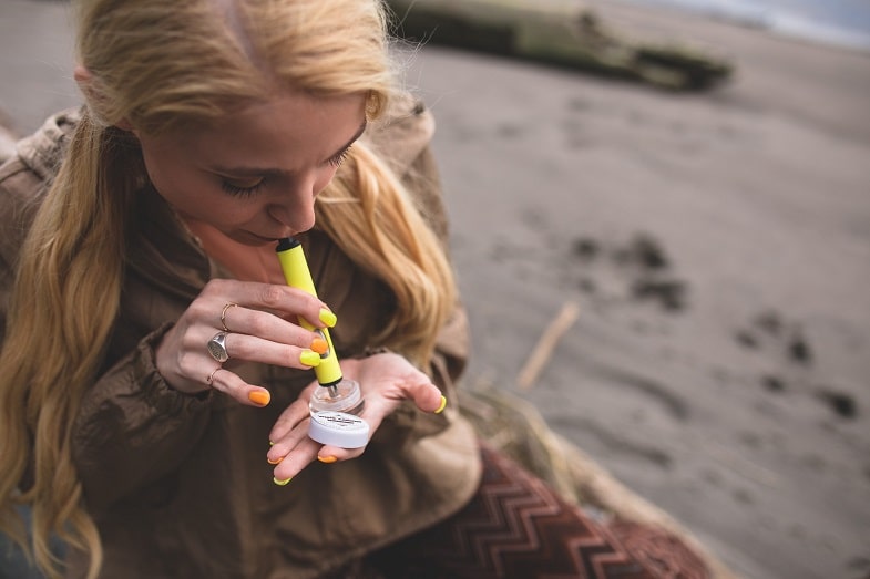 Différence entre vapoter et fumer du cannabis